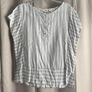 Christian Siriano. Size S/M. Short sleeve. 100% beautiful linen blouse.